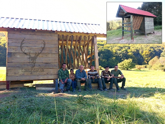 krmelec so zásobníkom