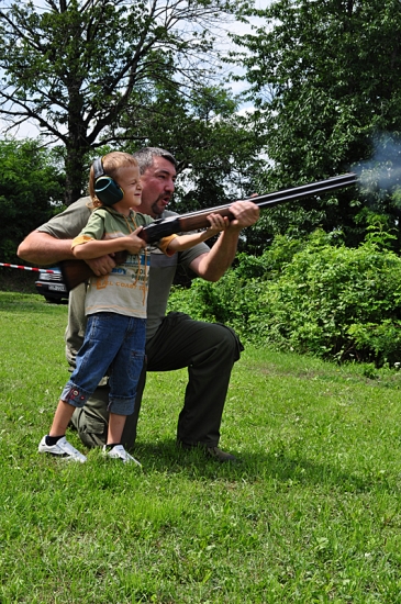 prvá streľba z brokovnice