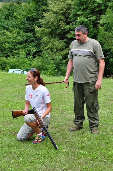 pasovanie za strelkyňu na asfaltové terče
