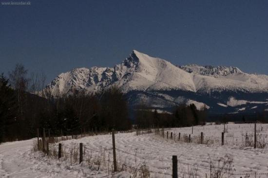 Kriváň fotený o 22.59