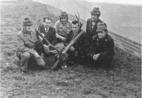 moji učitelia s úlovkom