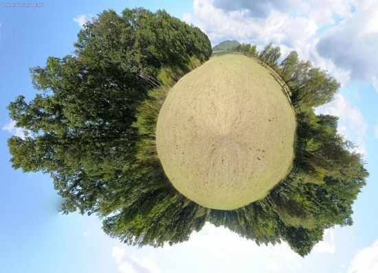 Planetka s posedom