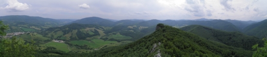 Tie naše krásne hory... Pohľad z Hradovej na Okrúhlu skalu