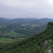 Tie naše krásne hory... Pohľad z Hradovej na Okrúhlu skalu