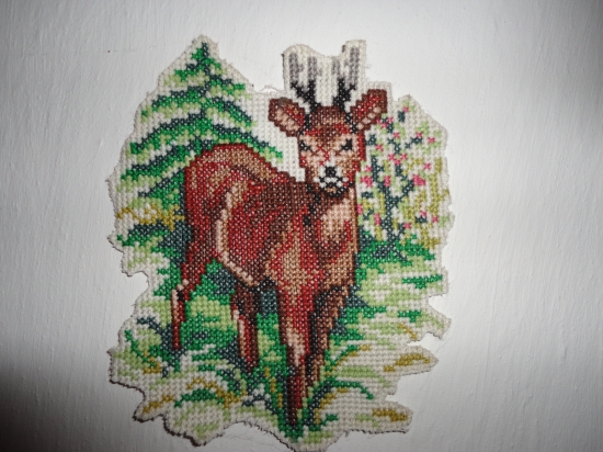 Srnec vyšivka