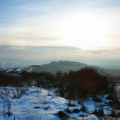 ...pohľad na Končistu zo svahov Kotlísk