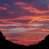 očarujúci západ slnka