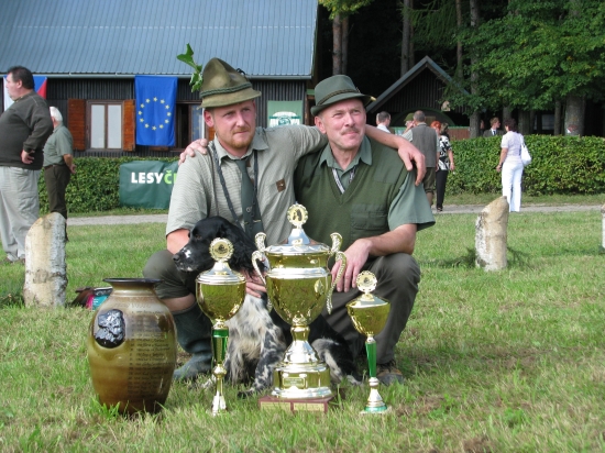 šťastný majitel a hrdý chovatel s Vítězem Memoriálu Mileny Štěrbové 2010