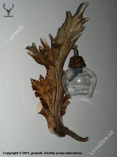 lampa na stenu