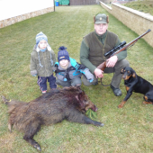 s mými syny, kopovkou Tarou a únorovým seletem