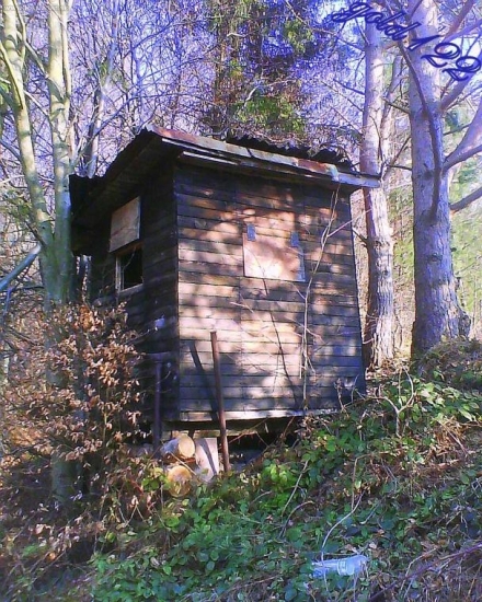 Perfektný posed na zemi