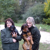 ...miláčikovia v náručí paničiek....:-)))