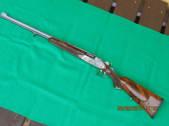 Borovnik bergstutzen .22 Hornet / 6,5x57R