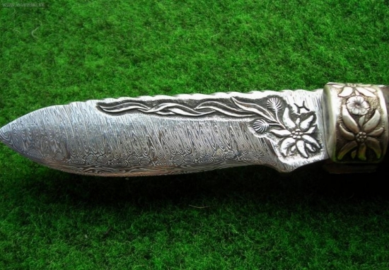 Čepel damaškového zatvaráka.