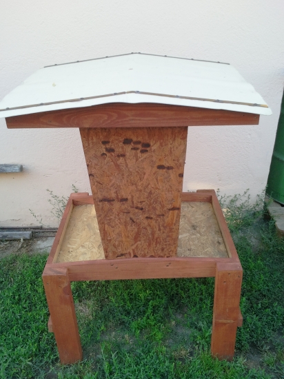 obojstranny krmelec pre srnciu