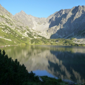 Nizne temnosmrecianske pleso