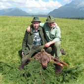 Kamarat a jeho maco 2004.