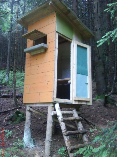 Prízemný, jednomiestny ...