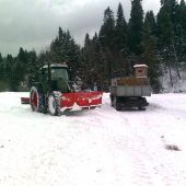 Odpluhovať,nakrmiť.