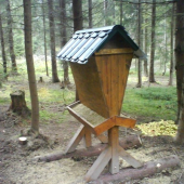 Zasobnik jadroveho krmiva
