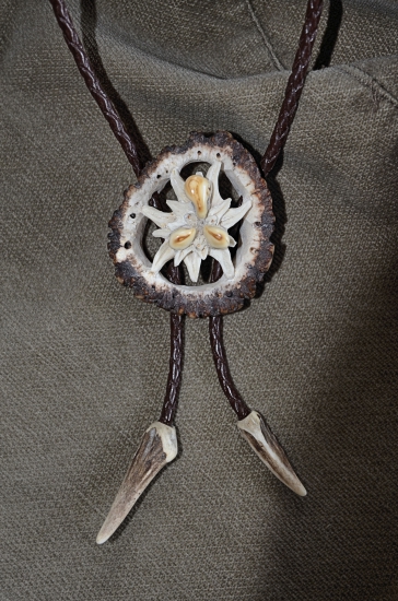 plesnivec v ružici s grandľami