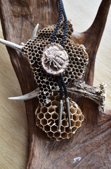 včelárska kravatka