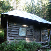 polovnicka chatka snozka.