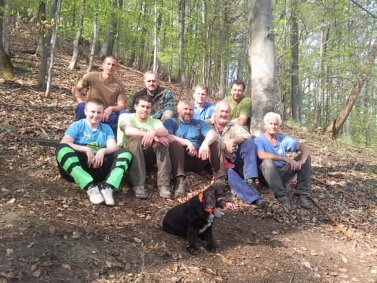hrabanie chodníka- Ostrá hora