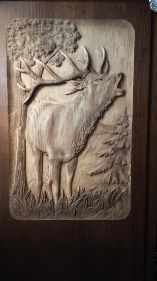 Jeleň v ruji,rezba do jaseňa