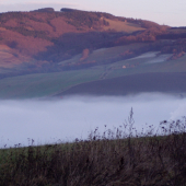 v údolí je Brumov...