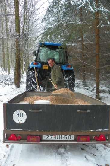 vánoční  nadílka obyvatelúm lesa