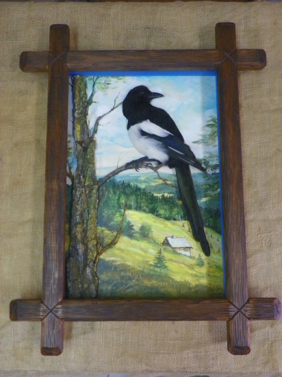 -relief se strakou-na pracovním stole