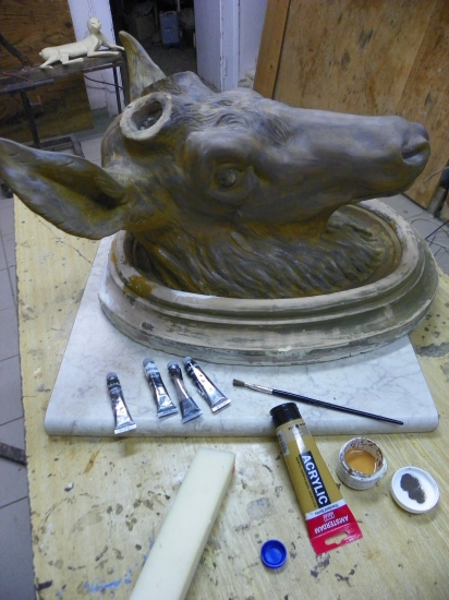 restaurování  keramické hlavy jelena-proces