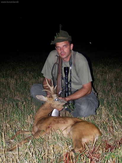 doprovod kamaráda na lovu