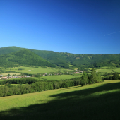 Pod Inovcom pod tym kopcom...