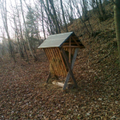 Krmelec na seno v jeseni