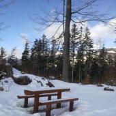 Pamodaj šťastia lavička...