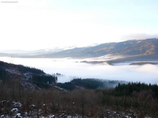 Horehronie - Beňuš pod závojom hmly