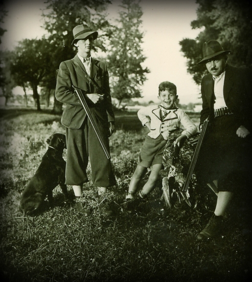 V trojici na kačiciach...