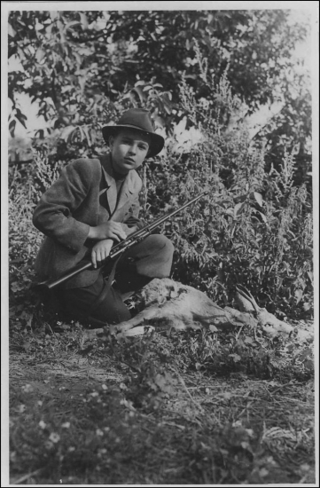 S prvým srncom..../otec/