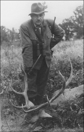 Starý otec a jeho večný osmorák...