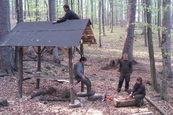 stavba nového krmelca