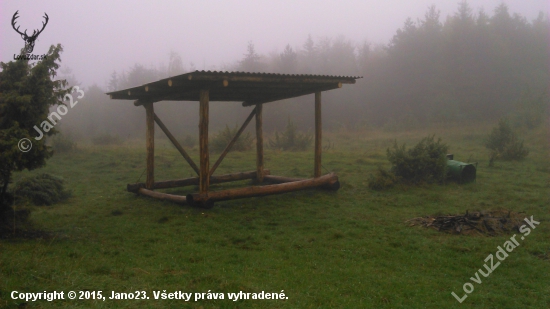 Krmovysko pre diviacu a jeleniu zver