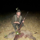 Neodolal cerstvo pokosenemu obyliu