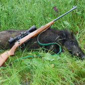 jeden z raňajkujúcich