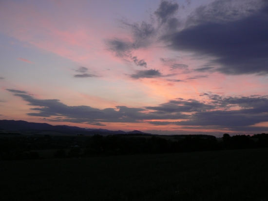 súmrak nad krajinou