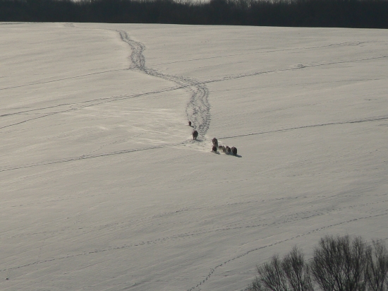 čierny oblak sa približuje