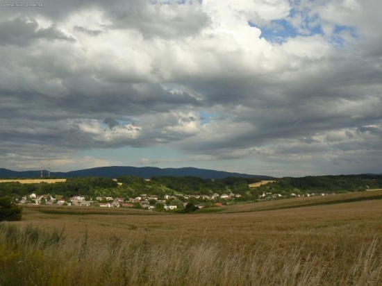 pred búrkou