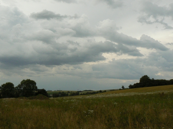 hrozivé mračná nad krajinou