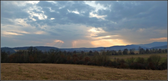 včera pred dažďom ...